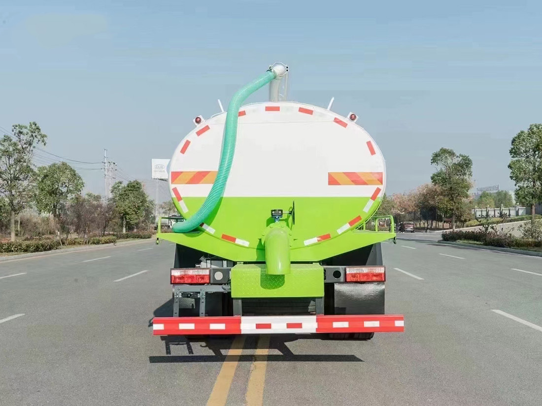 东风D9吸粪车12方