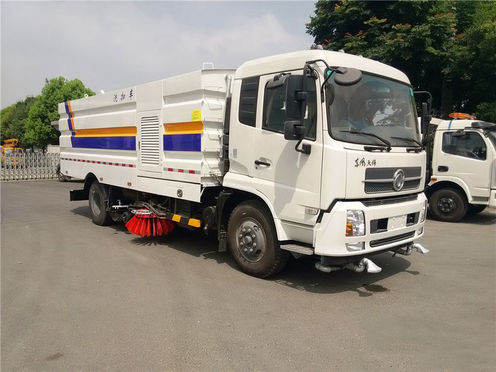 9方水 7方尘东风天锦 洗扫车