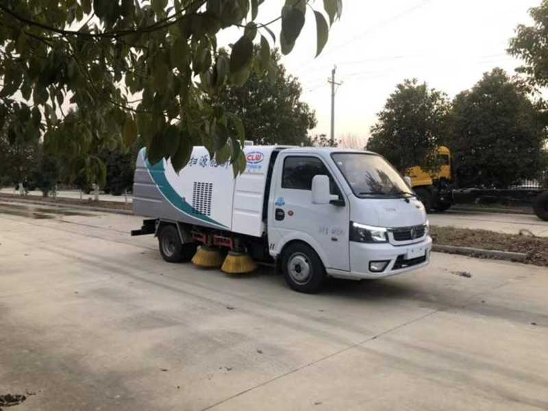 东风CL5041TSLBEV型纯电动扫路车